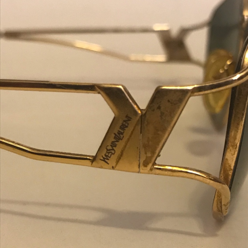 💯% Authentic Yves Saint Laurent Sunglasses - Picture 4 of 8
